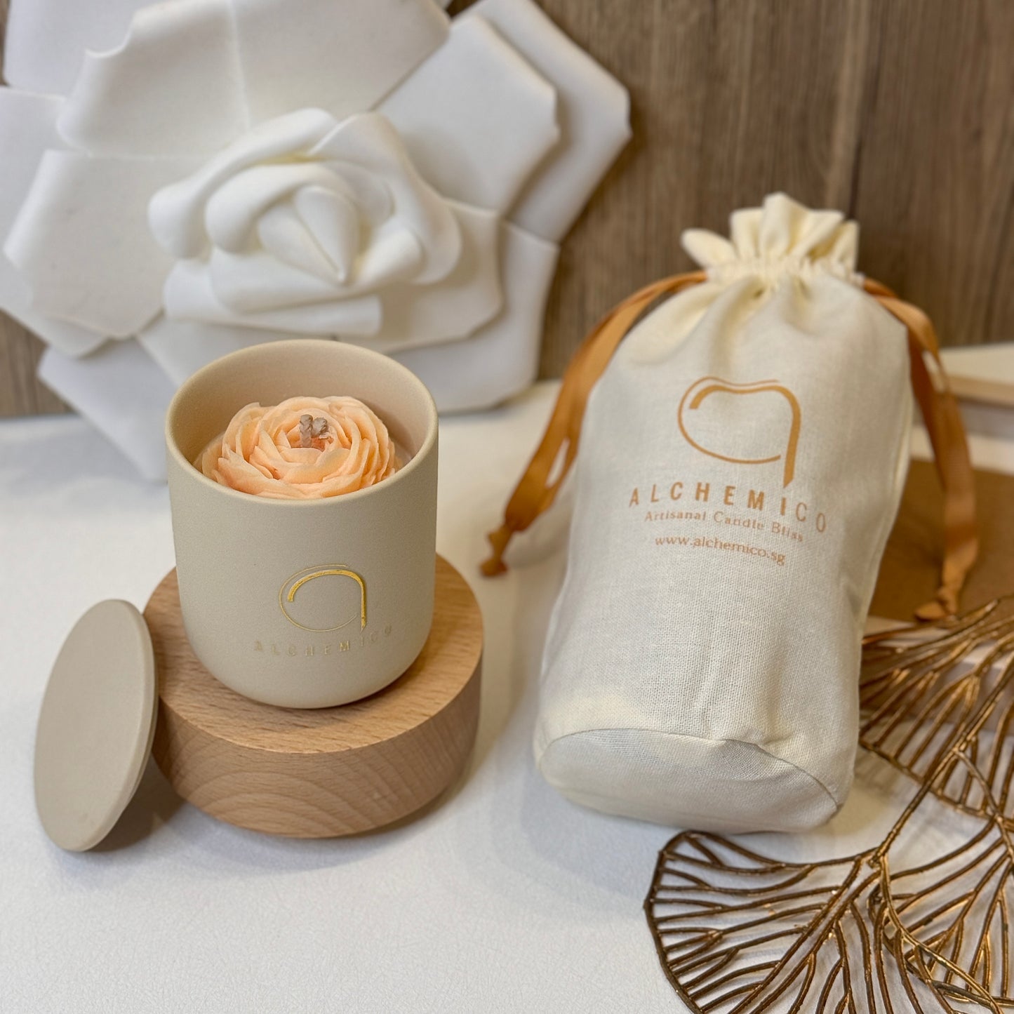 01 Festive Market - Beige